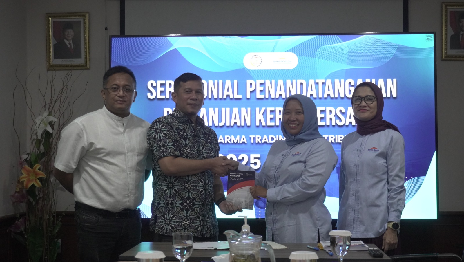 Seremonial Penandatanganan Perjanjian Kerja Bersama (PKB) KFTD Tahun 2025-2026